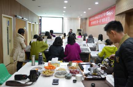 一场学习气氛浓厚的必博双排键电子琴教材研修会——记温州文海琴行举办的必博双排键电子琴研修会