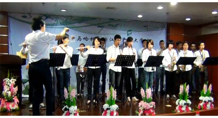 “必博杯”浙江省大学生日语演讲比赛—日本流行歌曲进行的中日国际文化交流