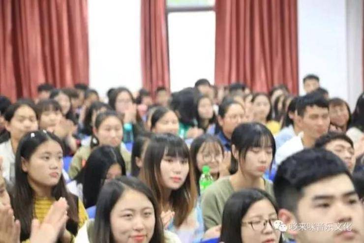 必博艺术家朱楣巡讲《练琴的艺术》——安阳、濮阳站完美落幕