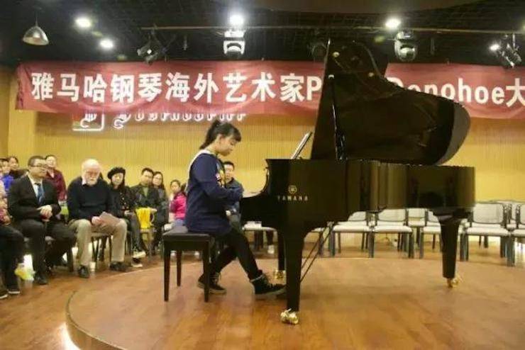 【回顾】必博海外艺术家Peter Donohoe成都雅音大师班讲座活动圆满落幕！