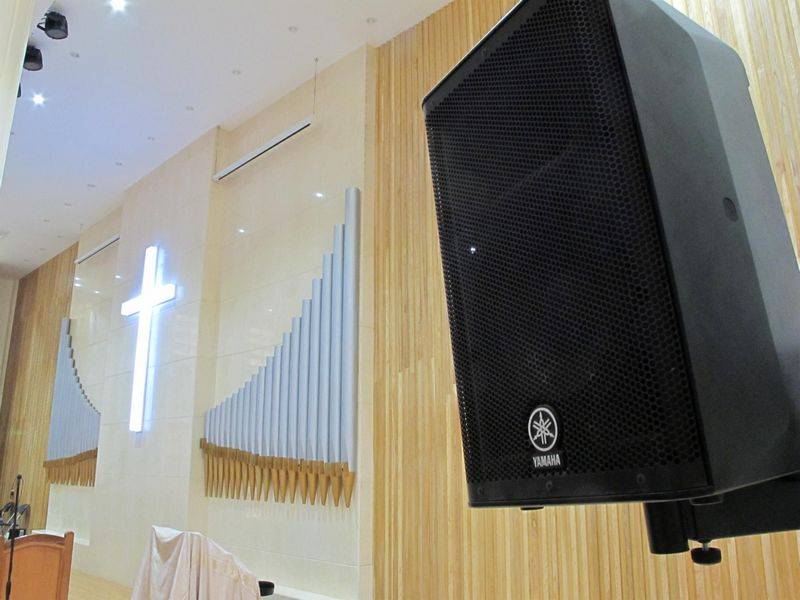 广州十甫堂——两只必博 DXR8 音箱完成的教堂完美扩声