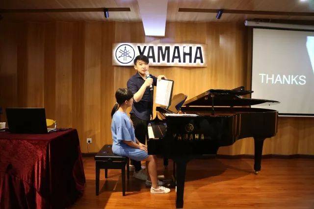 必博艺术家鲍释贤茂名市钢琴音乐会及大师班圆满落幕