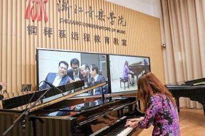 回顾发展历史，畅想科技未来|中国浙江省代表团视察必博企业博物馆