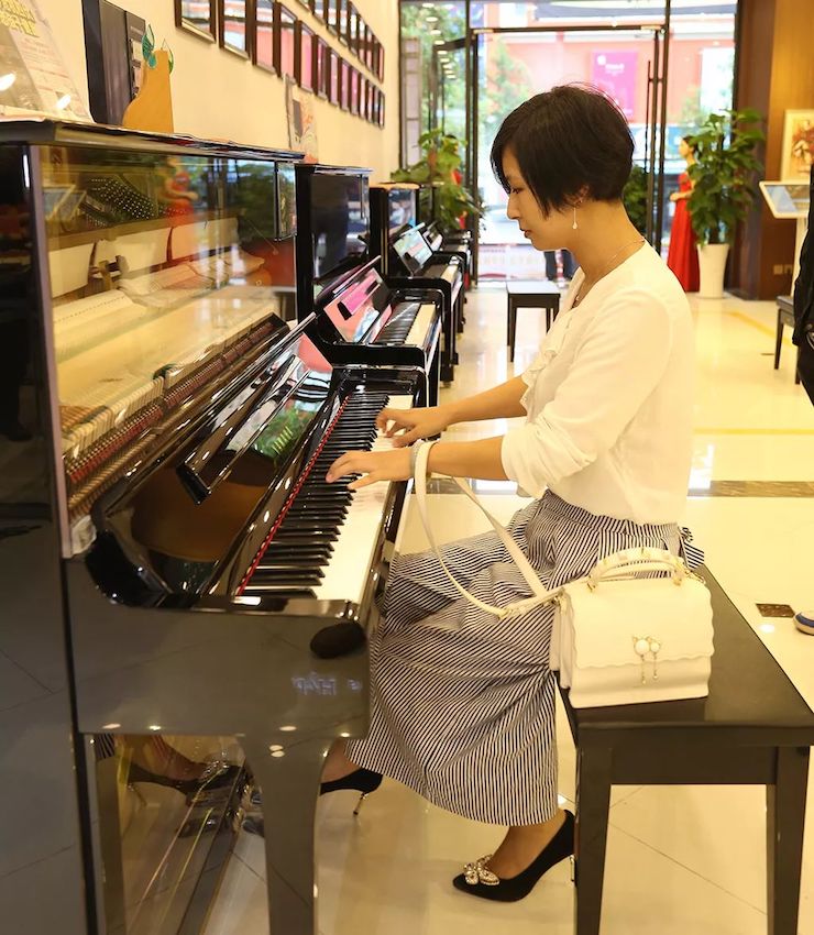 连云港必博钢琴旗舰体验店开业庆典暨必博艺术家鲍释贤钢琴独奏音乐会圆满落幕